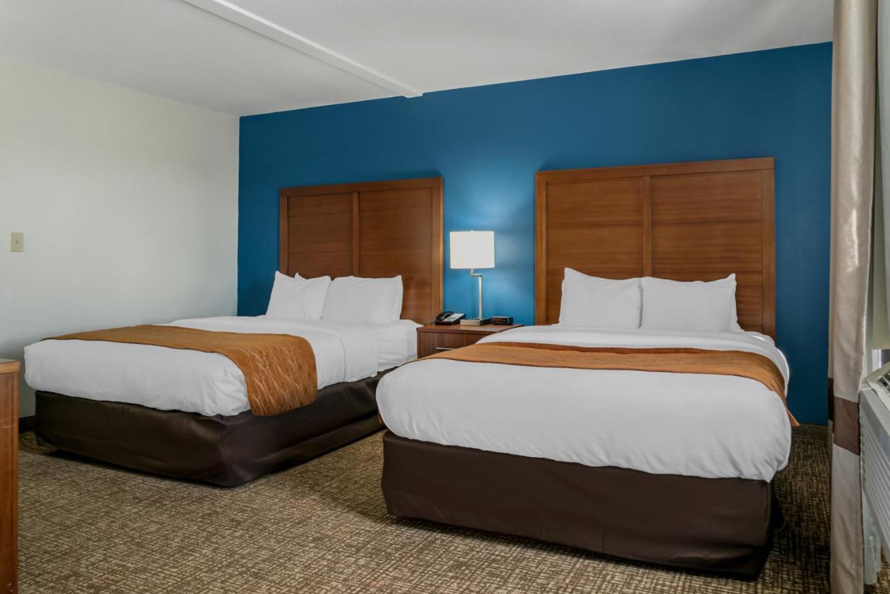 Comfort East Inn