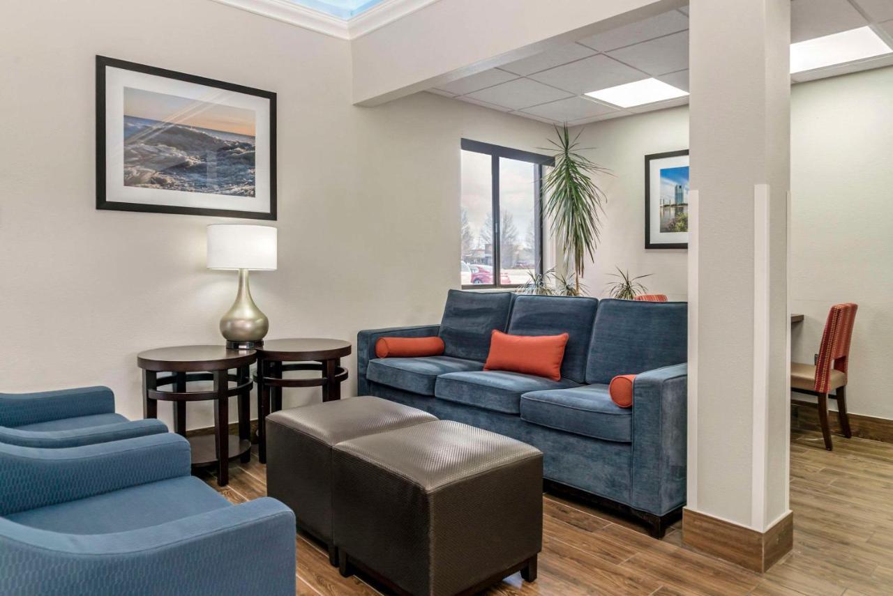 Comfort East Inn